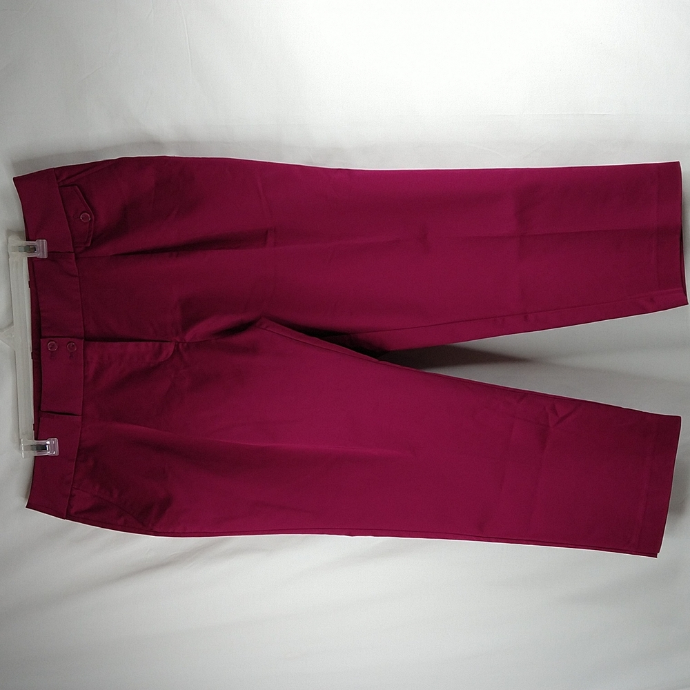 Women's Rose Cropped Pant Size:18W